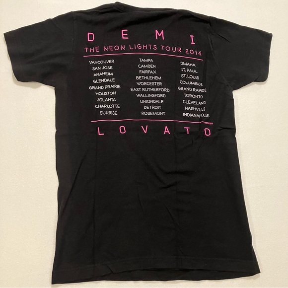 Demi Lovato • The Neon Lights Tour 2014 T-shirt - Picture 7 of 13